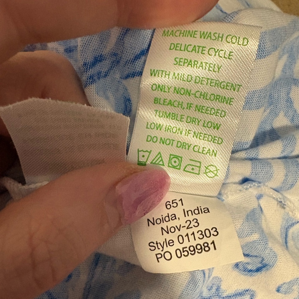 Girl’s Lilly Pulitzer Blue & White Floral Dress - Picture 5 of 6